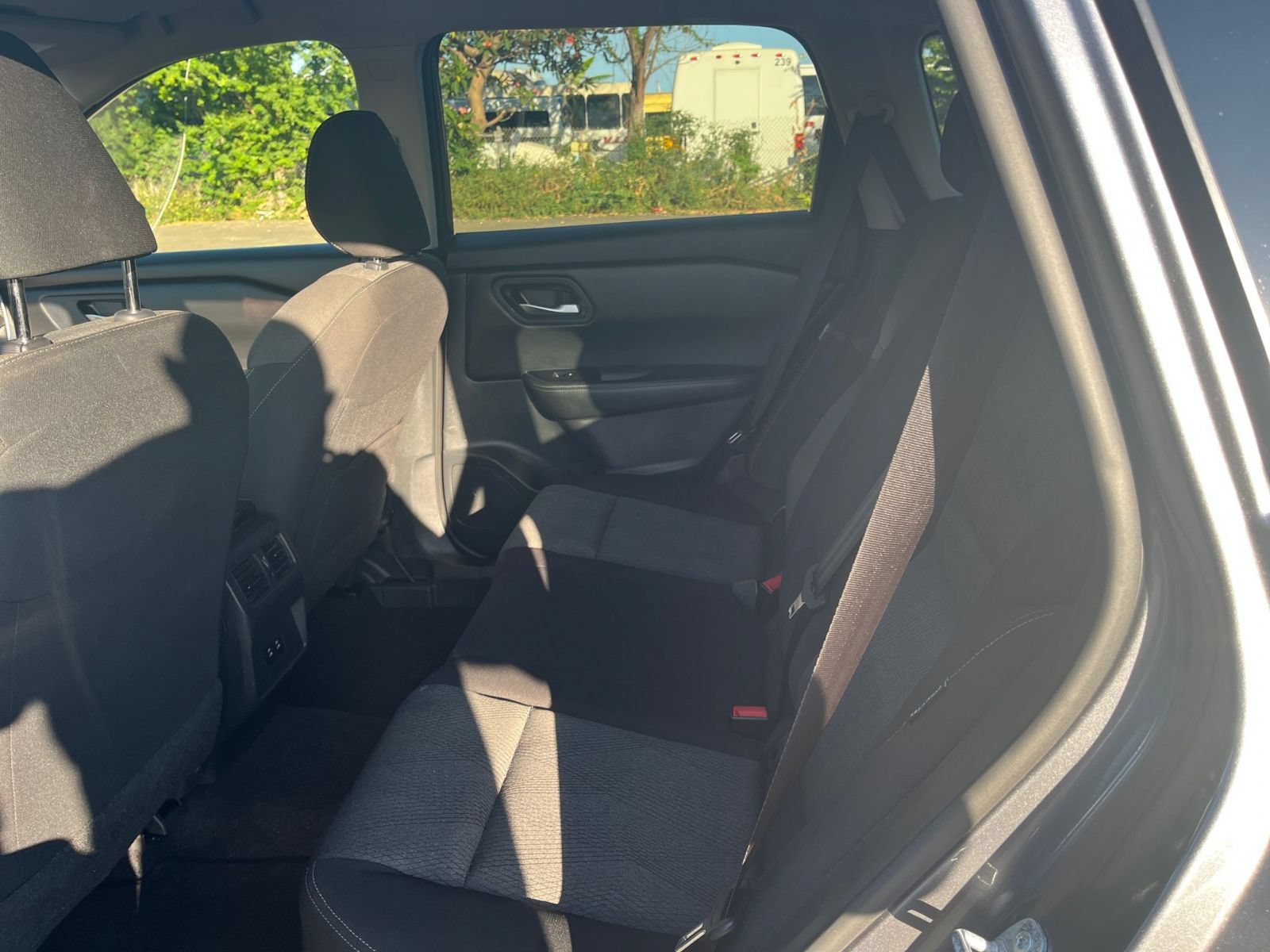 Used 2025 Nissan Rogue SV AWD/4WD image 21
