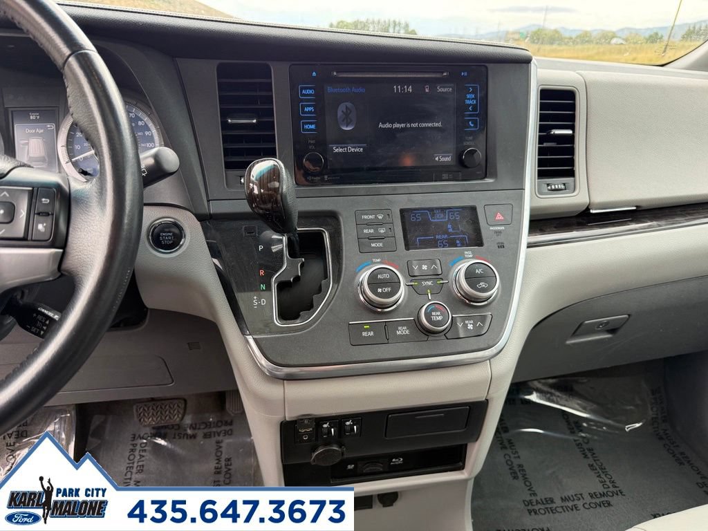 Used 2015 Toyota Sienna XLE Premium FWD image 19