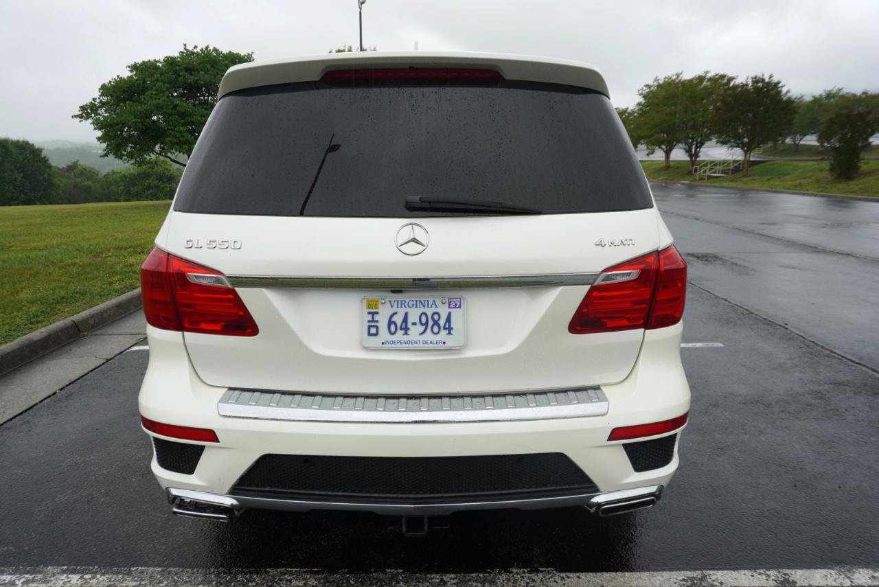 Used 2013 Mercedes-Benz GL 550 4MATIC image 13