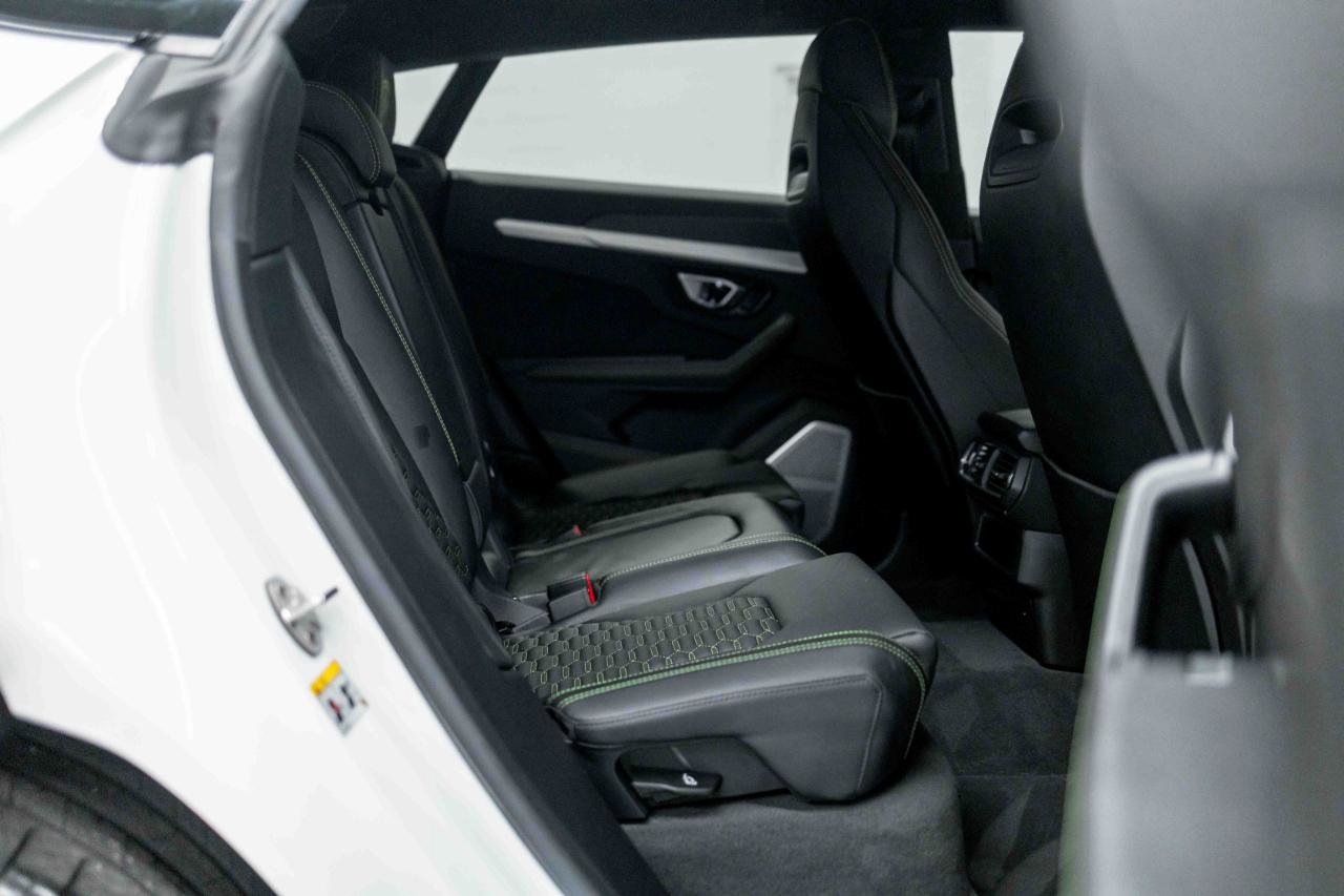 Used 2020 Lamborghini Urus Base image 47