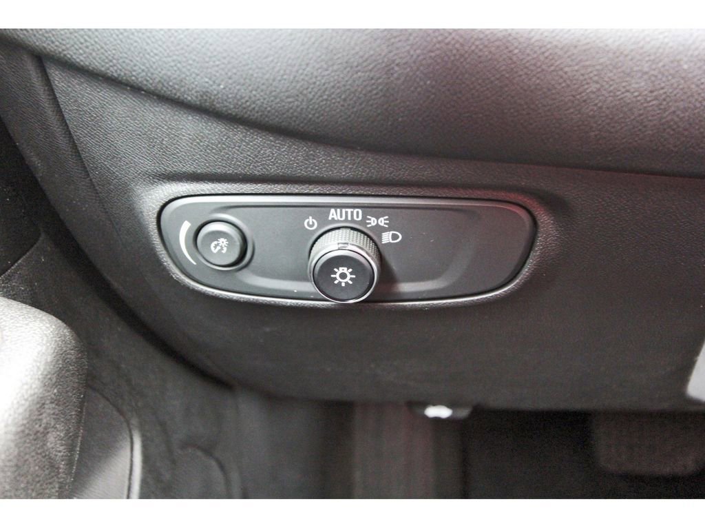 Used 2020 Chevrolet Equinox LT FWD image 20