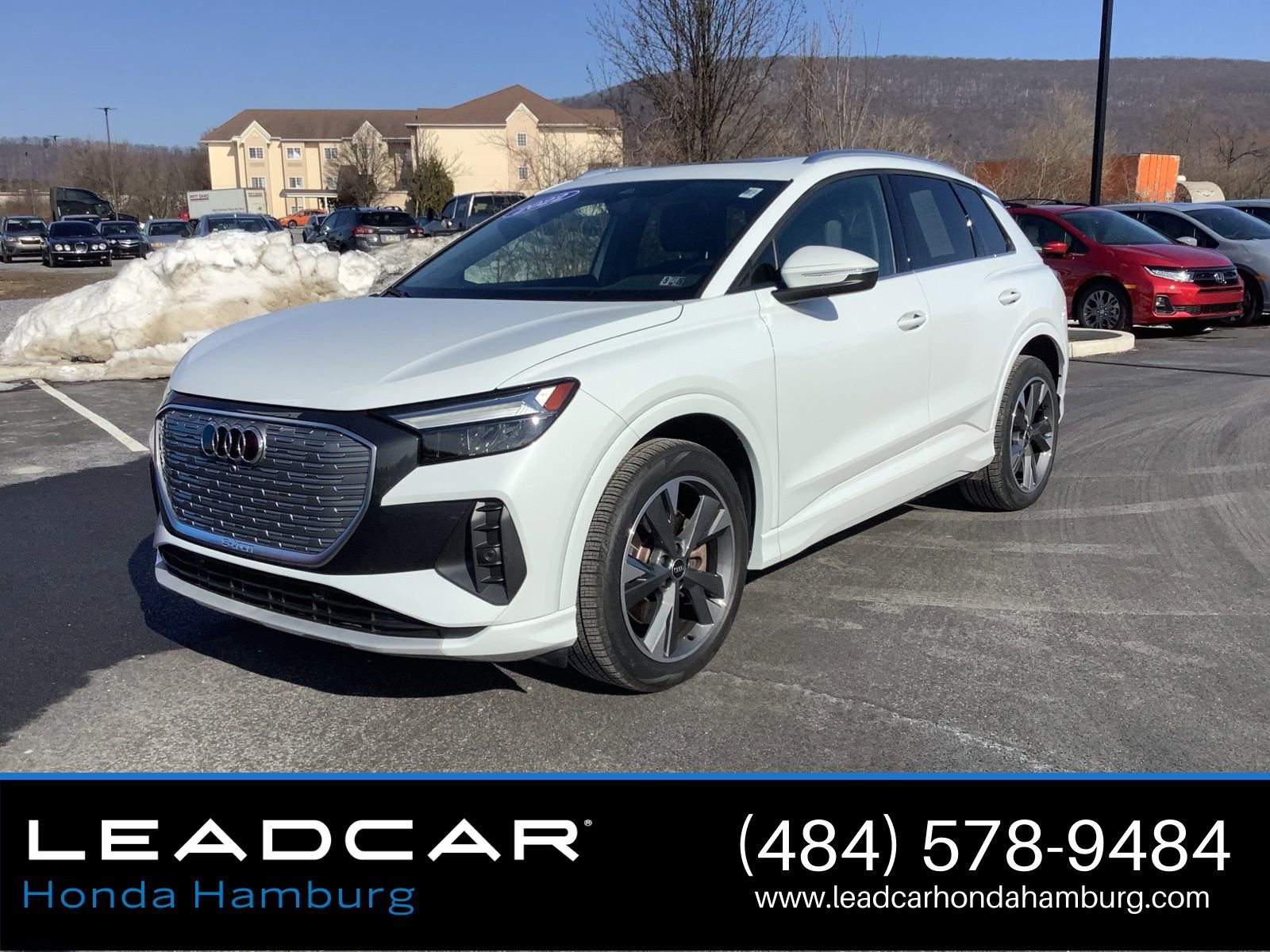 Used 2022 Audi Q4 e-tron Premium Plus image 2