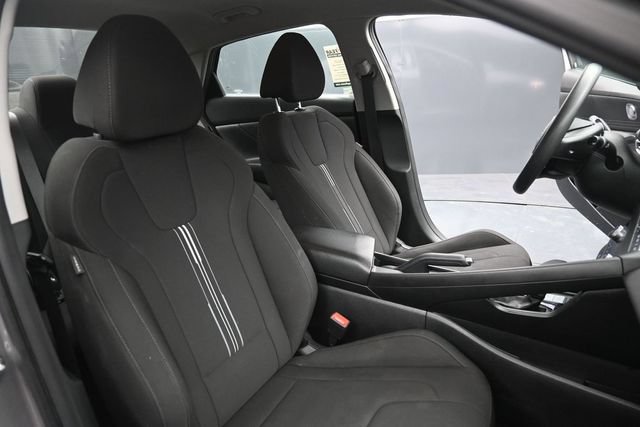 Used 2024 Hyundai Elantra SEL FWD image 36