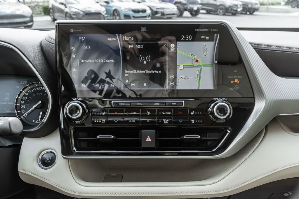 Used 2020 Toyota Highlander Platinum image 18