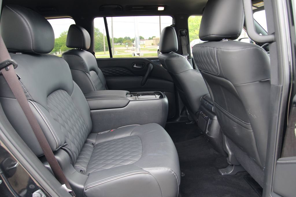 Used 2024 INFINITI QX80 Sensory AWD/4WD image 9