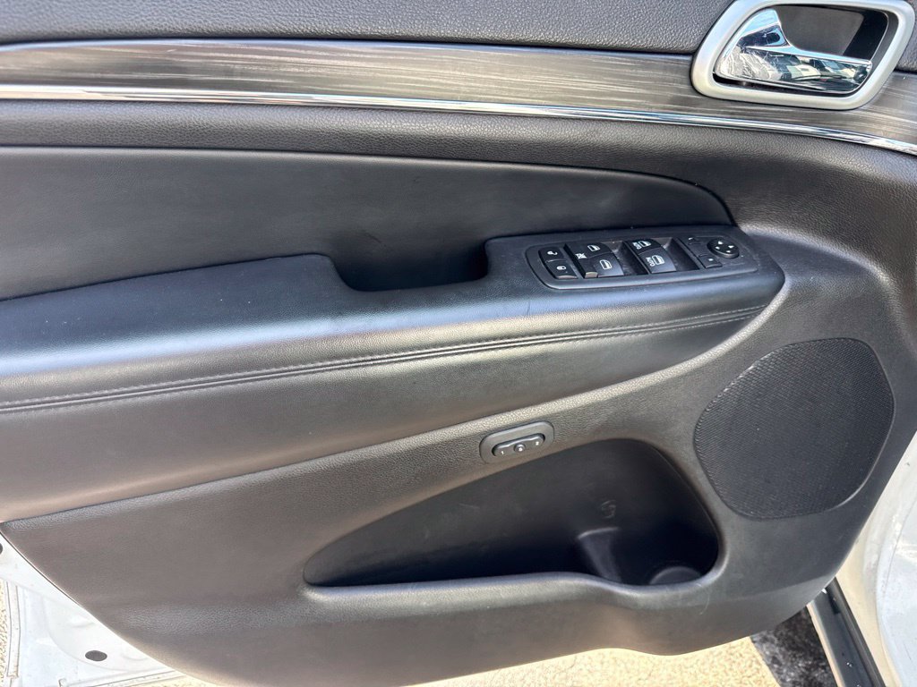 Used 2019 Jeep Grand Cherokee Limited AWD/4WD image 20