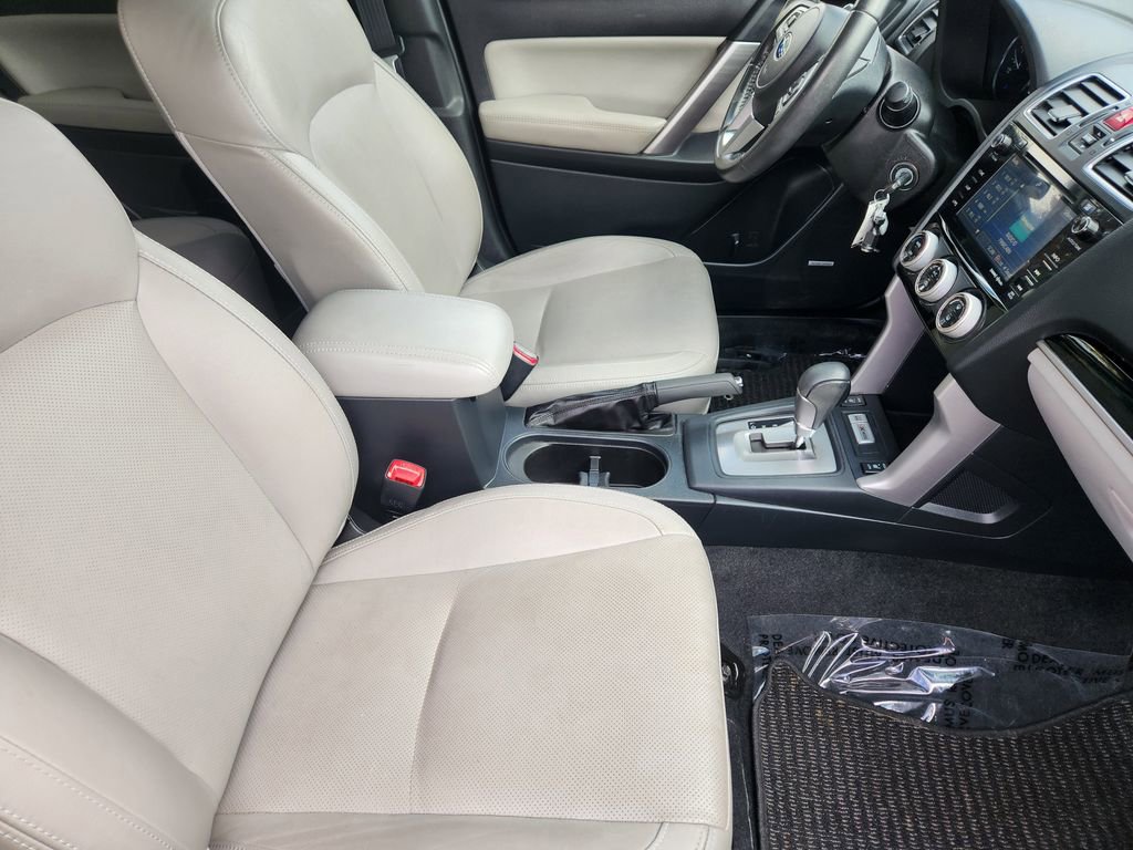 Used 2017 Subaru Forester 2.5i Limited image 5