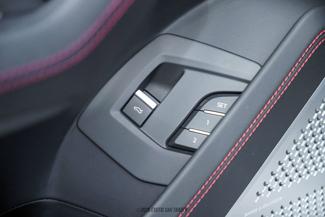 Used 2024 Lamborghini Urus S AWD/4WD image 26