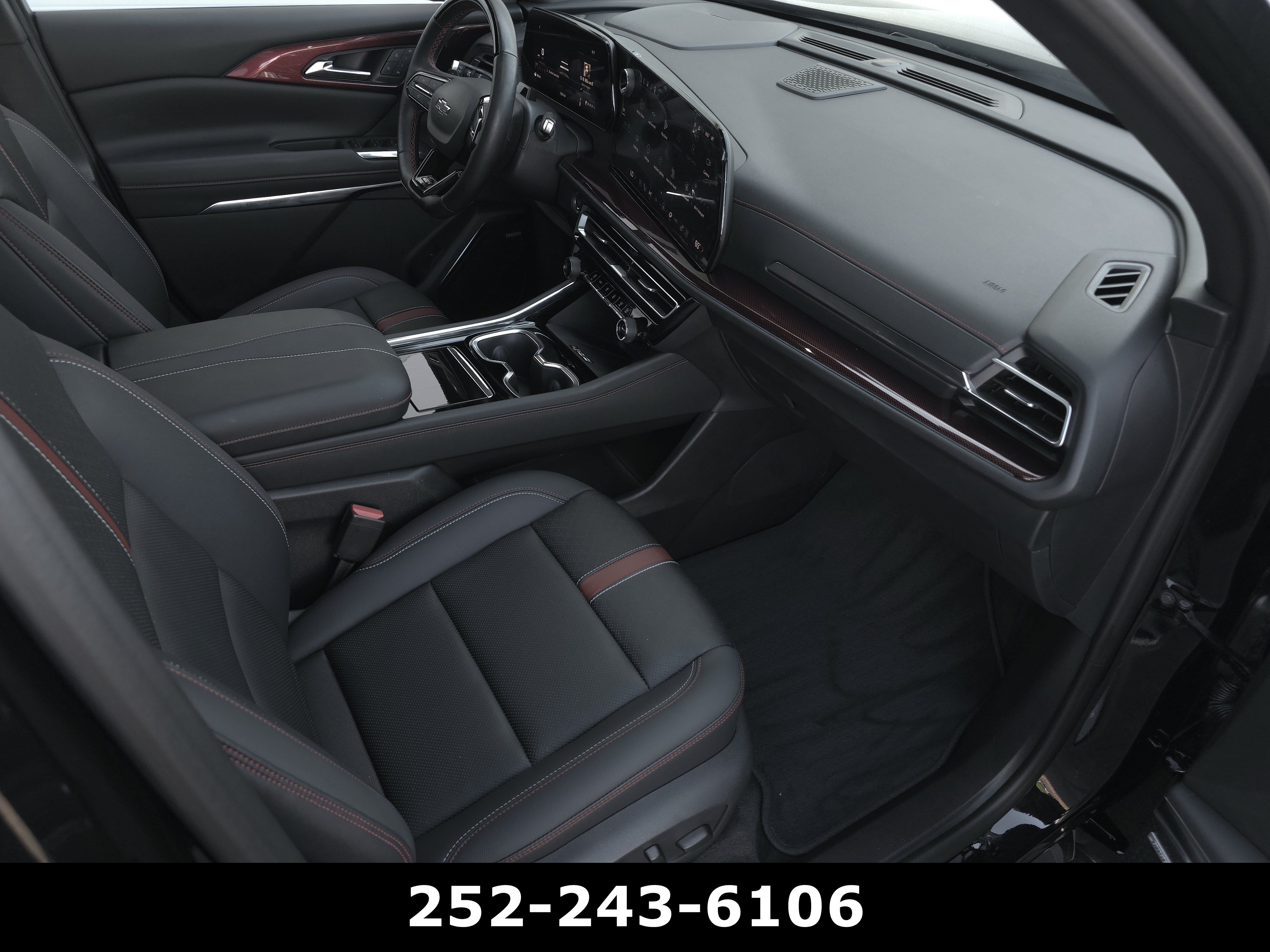 Used 2026 Chevrolet Traverse RS FWD image 50
