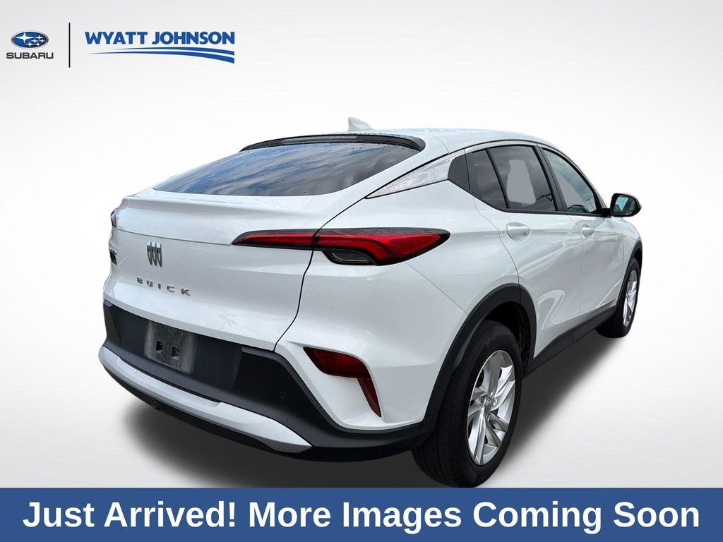 Used 2025 Buick Envista Preferred w/ Convenience I Package image 5