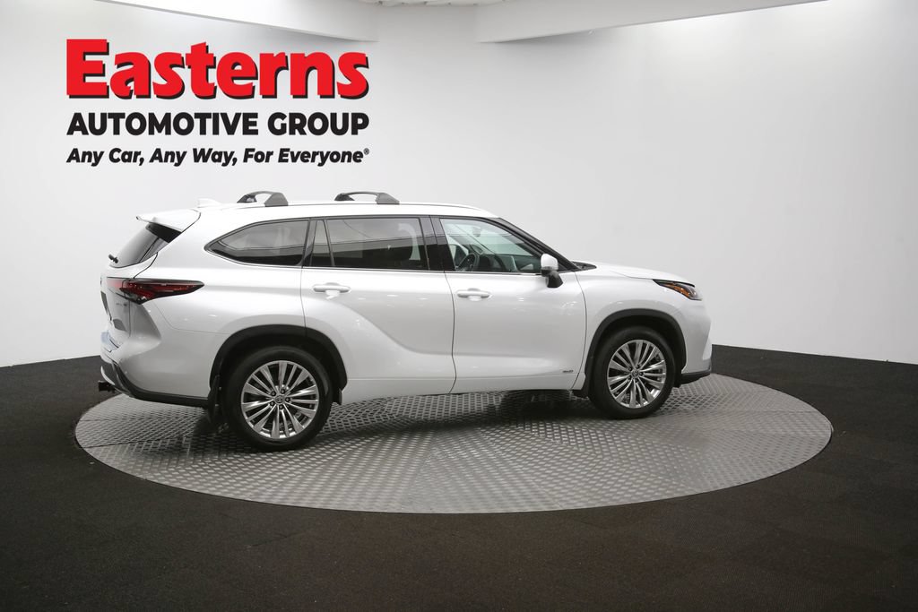 Used 2024 Toyota Highlander Platinum AWD/4WD image 49