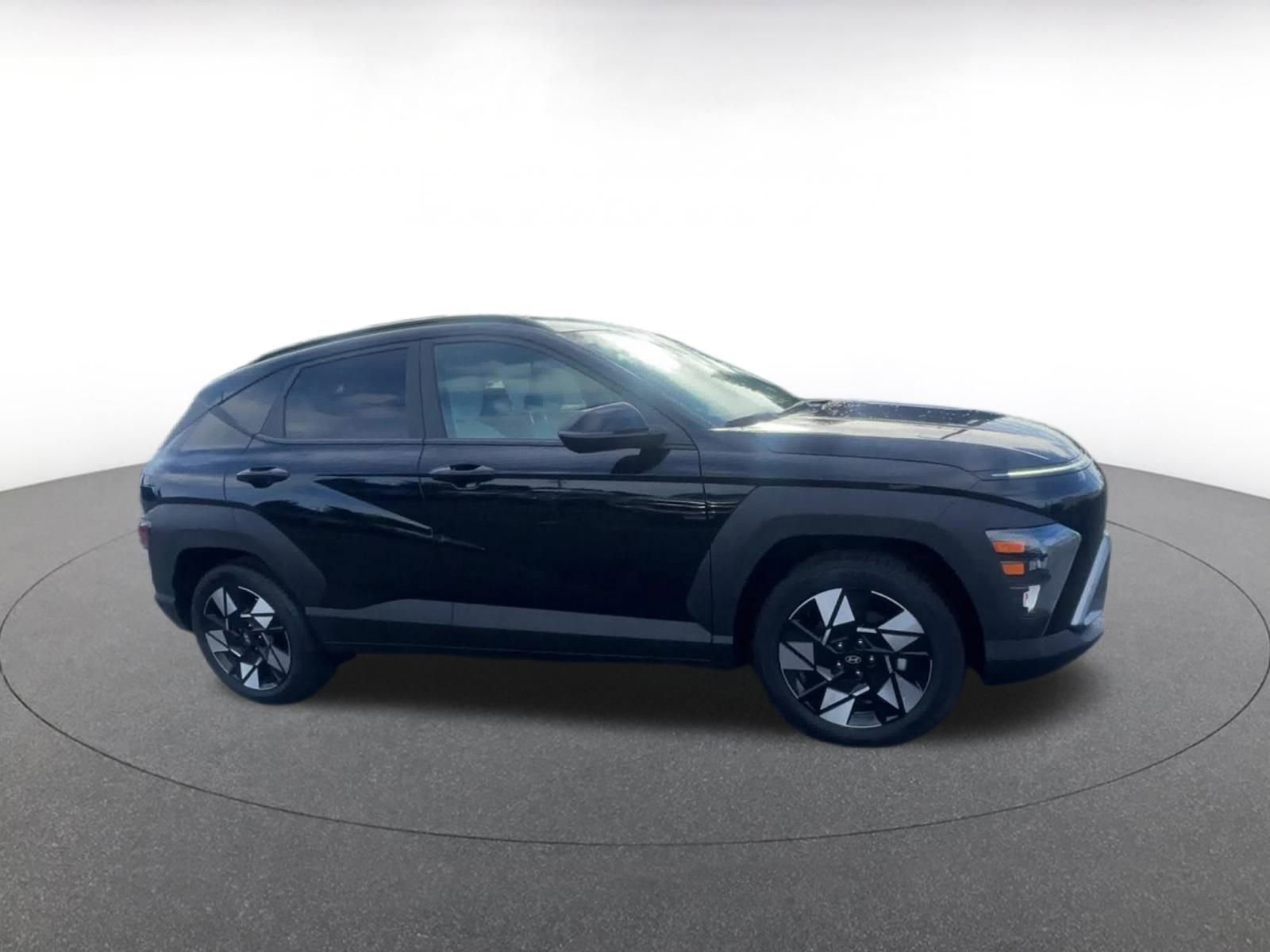 Used 2025 Hyundai Kona SEL video 2