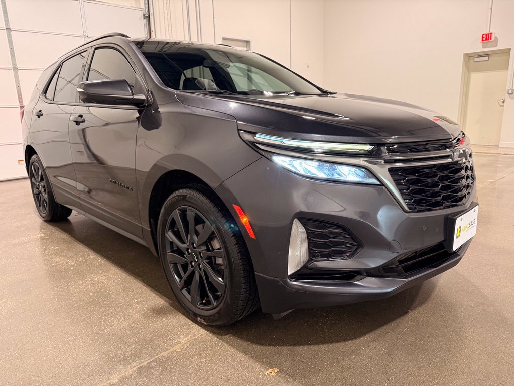 Used 2022 Chevrolet Equinox RS w/ RS Leather Package FWD image 3