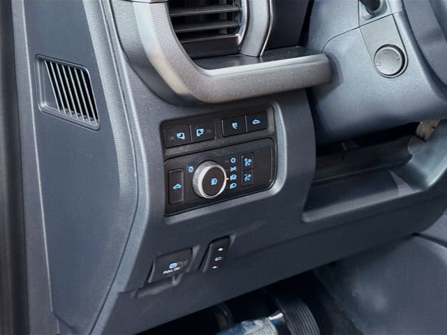 Used 2023 Ford F350 Platinum w/ Tremor Off-Road Package image 10