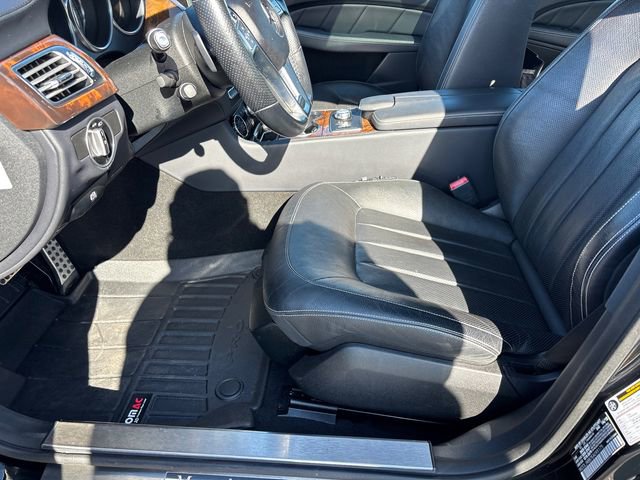 Used 2014 Mercedes-Benz CLS 550 4MATIC w/ Premium 1 Package image 7