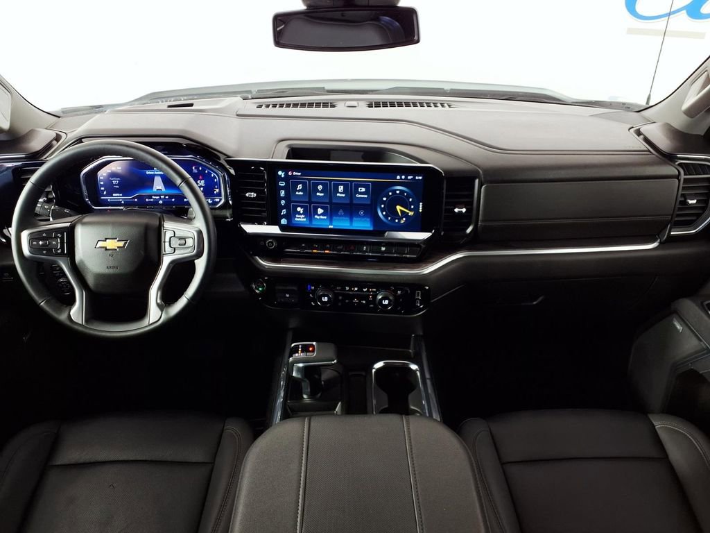 Used 2025 Chevrolet Silverado 1500 LTZ image 10