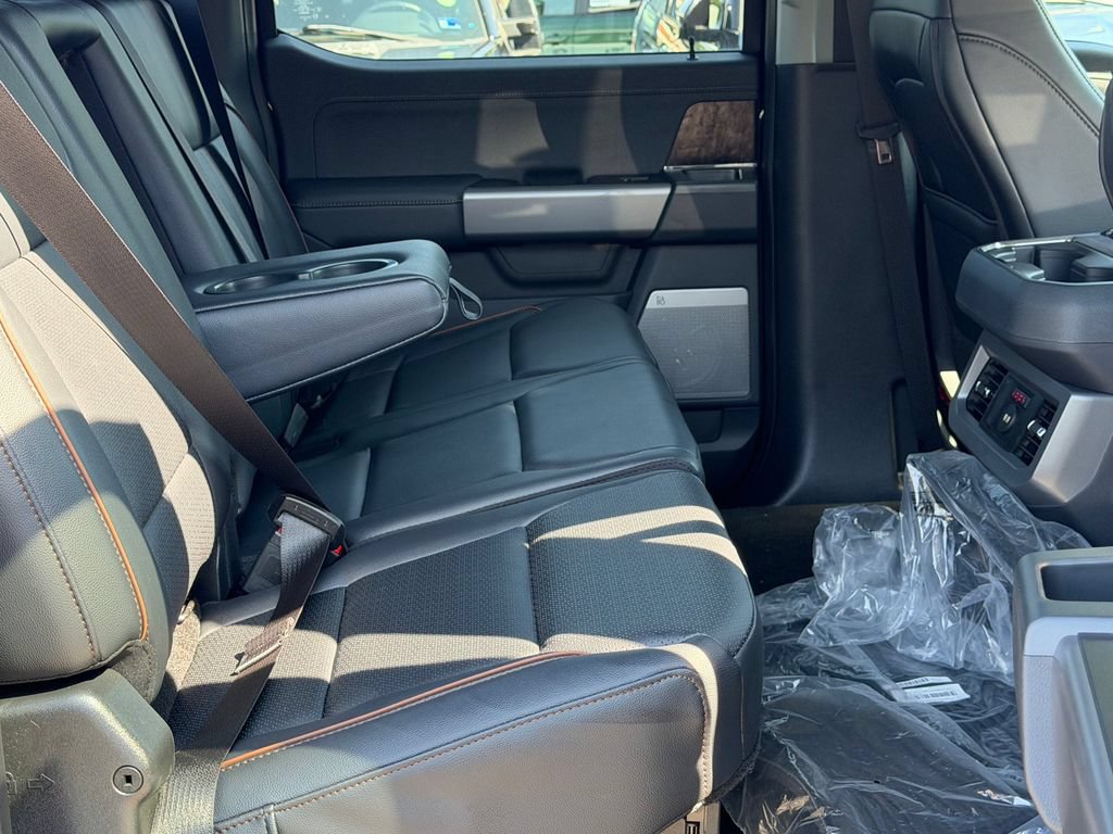 New 2026 Ford F250 Lariat w/ Black Appearance Package AWD/4WD image 22