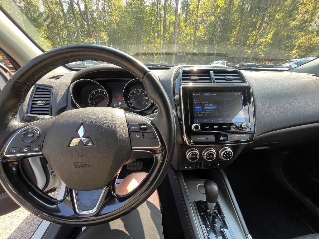 Used 2020 Mitsubishi Outlander Sport SE FWD image 17