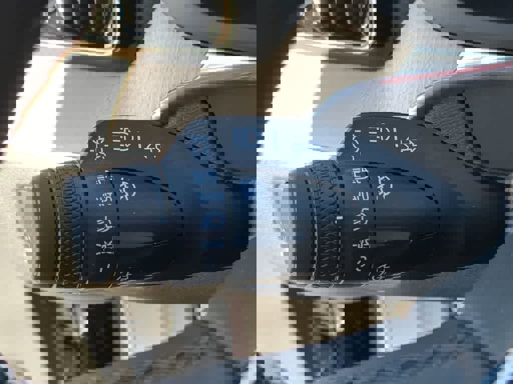 New 2026 Volvo XC60 T8 Plus w/ Protection Package Premier image 25