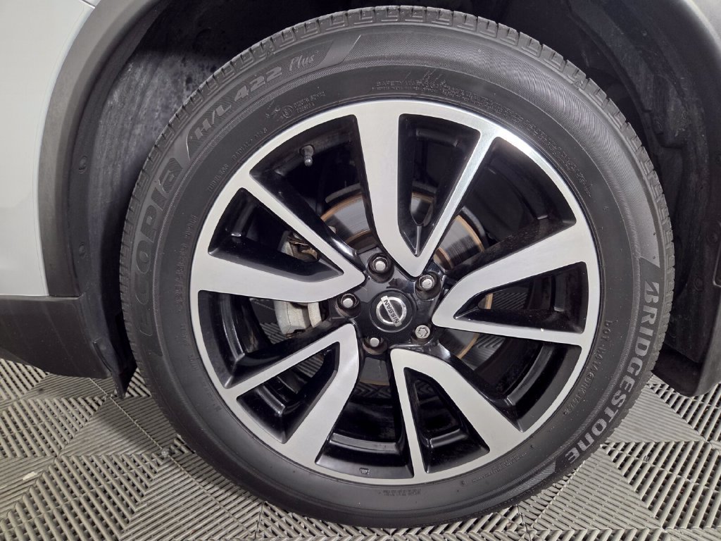 Used 2020 Nissan Rogue SL w/ Premium Package FWD image 7