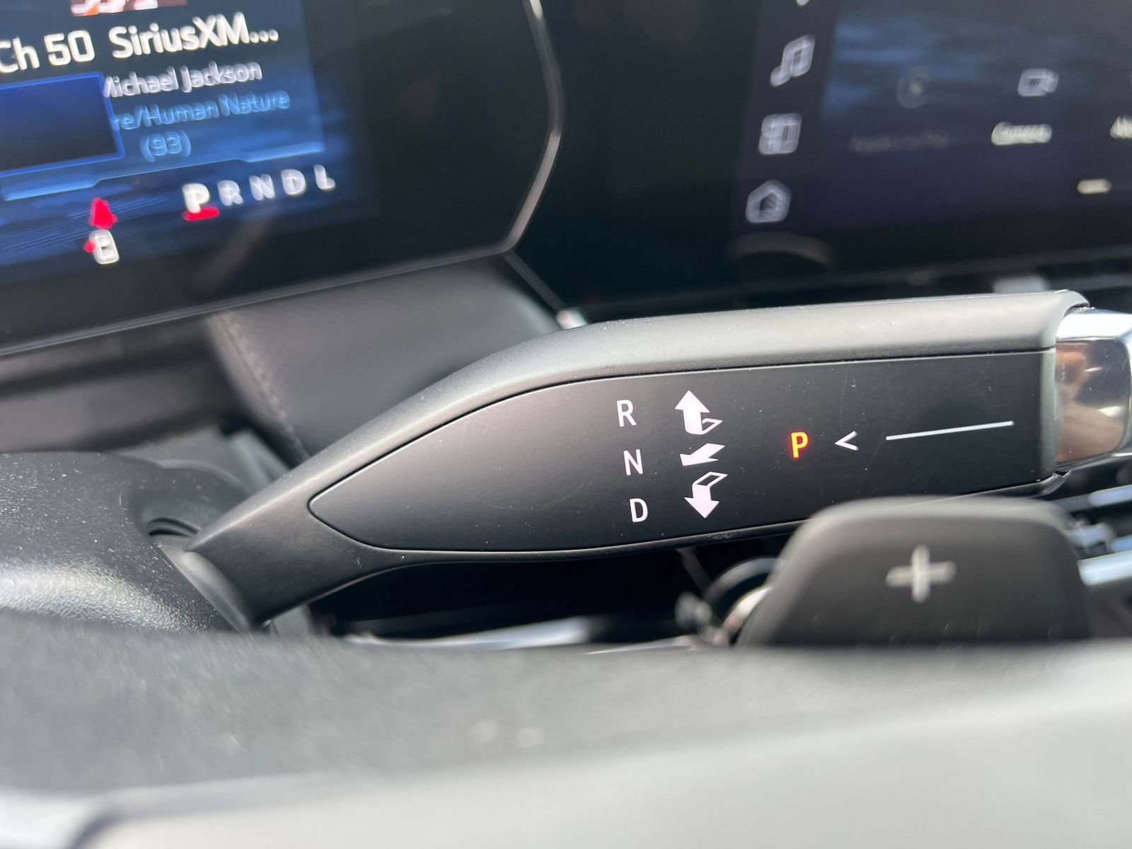 Used 2025 Chevrolet Equinox LT image 41