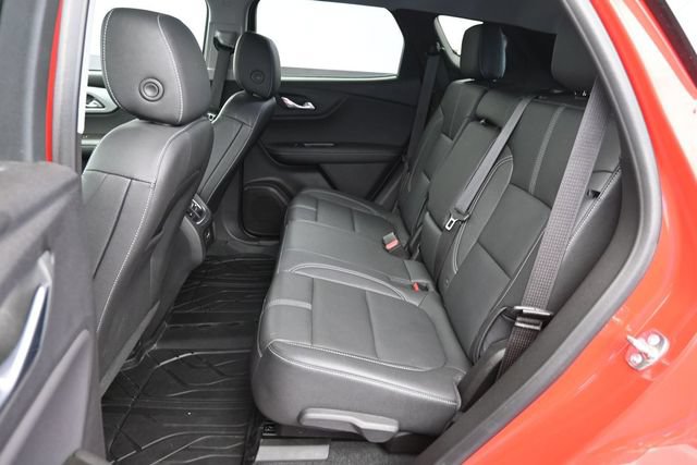 Used 2024 Chevrolet Blazer LT w/ Midnight/Sport Edition FWD image 26