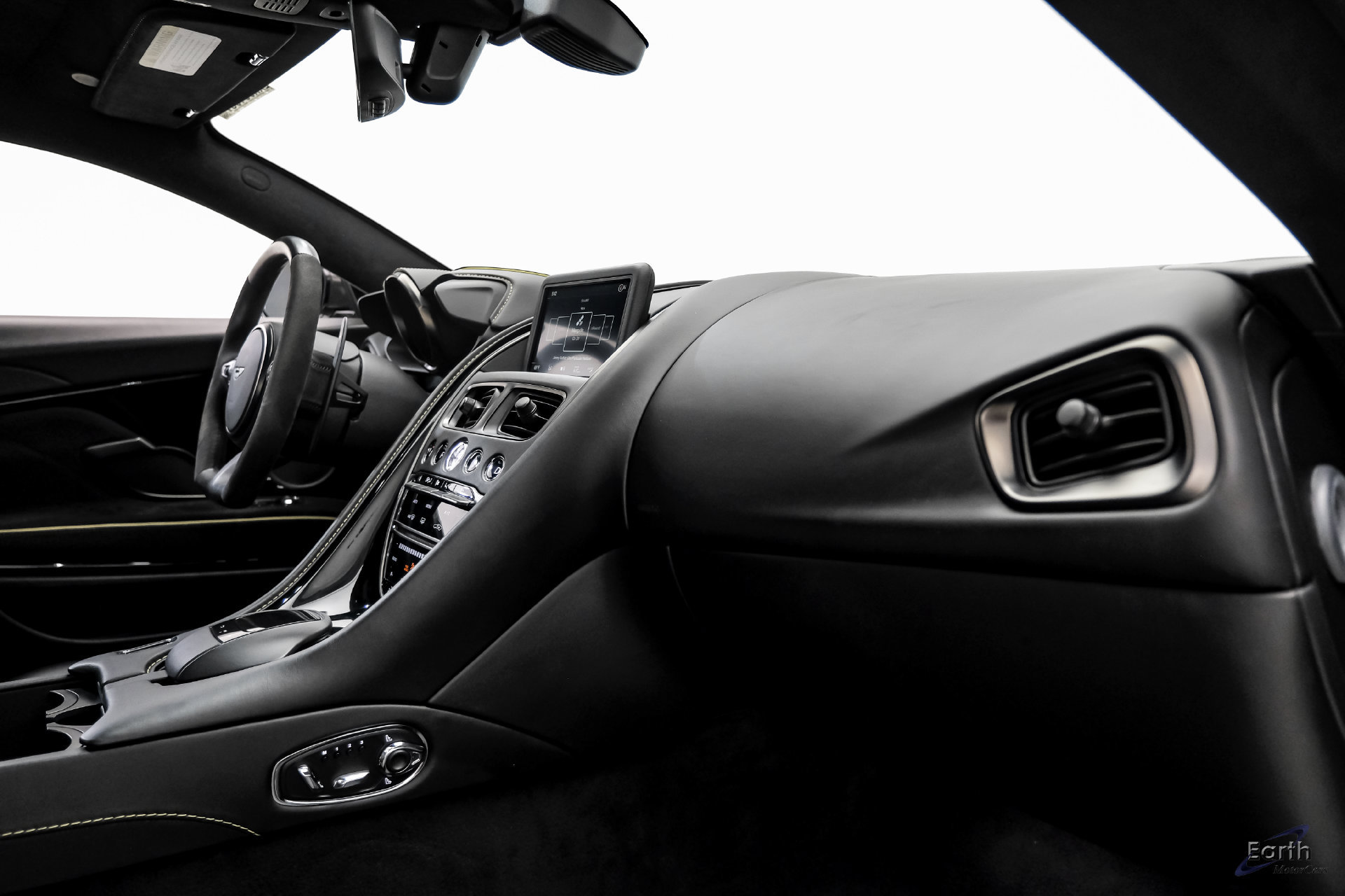 Used 2019 Aston Martin DBS Superleggera RWD image 53