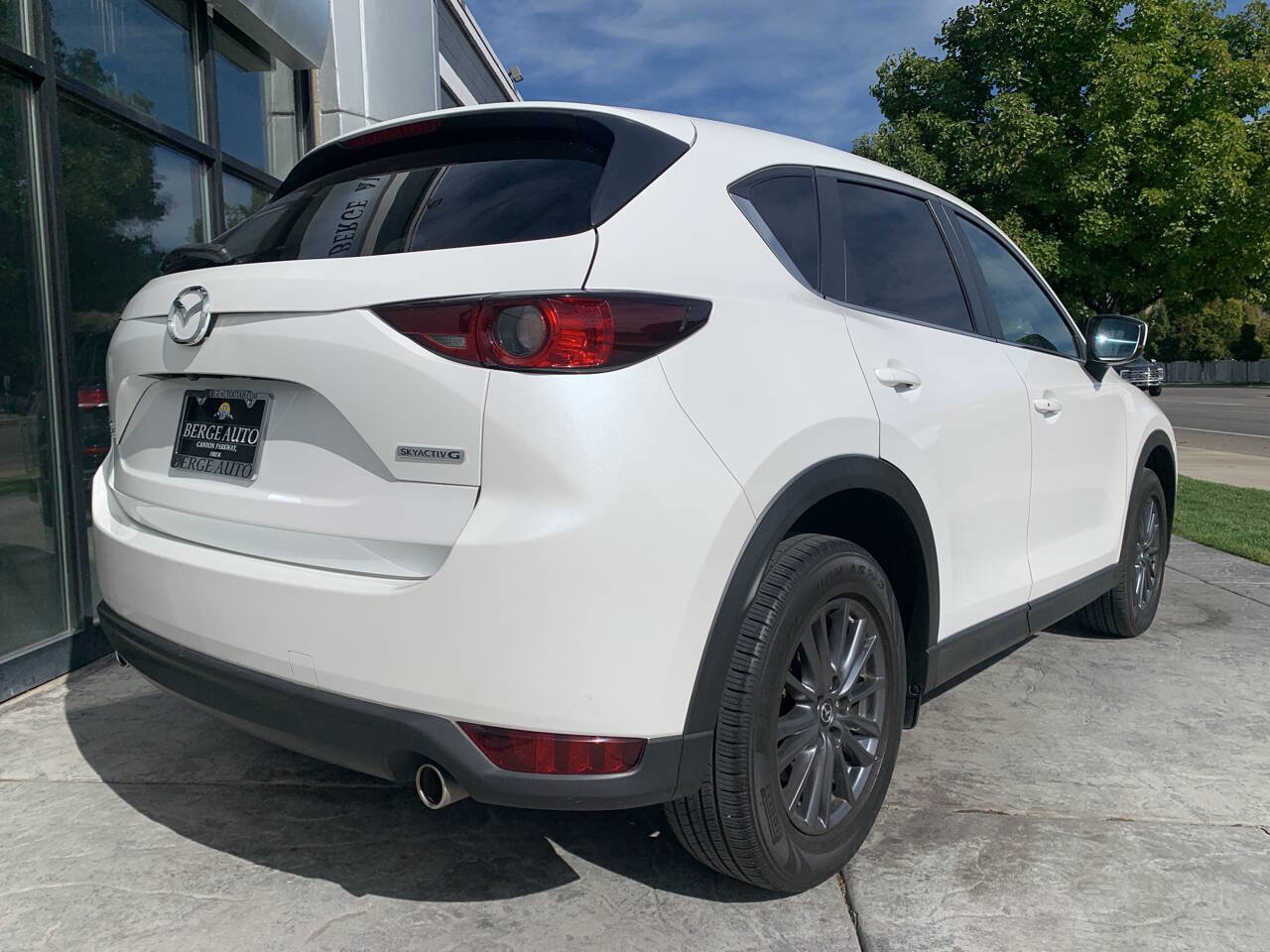 Used 2020 MAZDA CX-5 Touring image 5