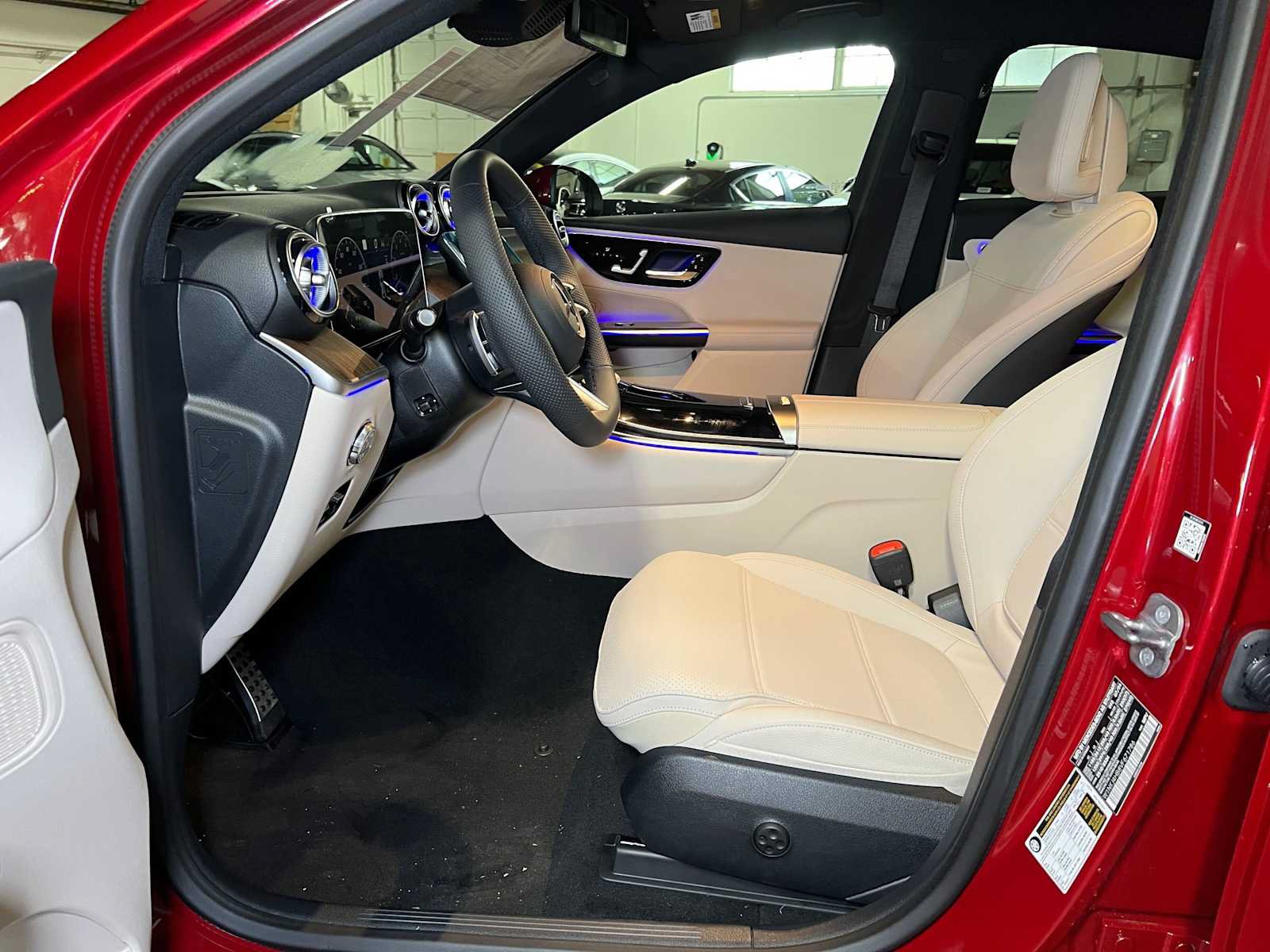 New 2027 Mercedes-Benz GLC 300 4MATIC image 24