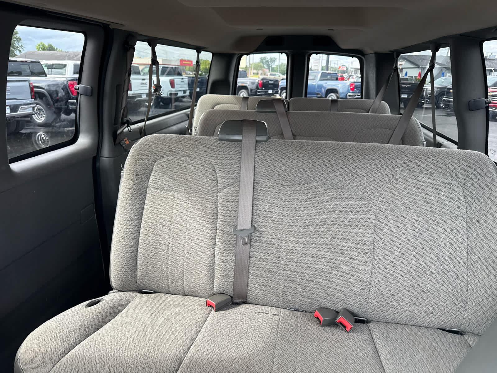 Certified 2024 Chevrolet Express 3500 LT w/ LT Preferred Equipment Group RWD image 19