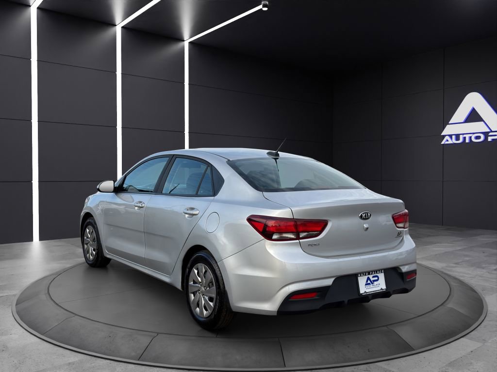 Used 2018 Kia Rio S image 4