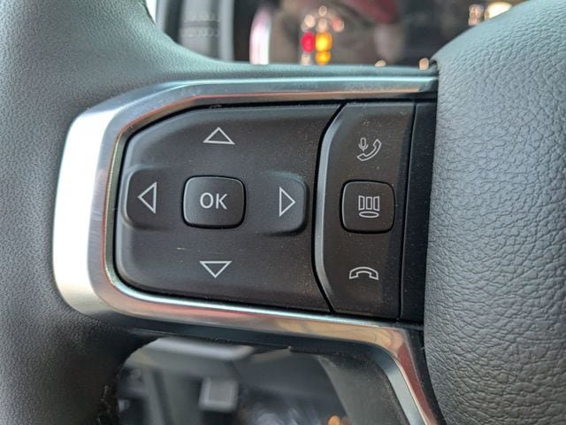 New 2026 RAM 2500 Laramie AWD/4WD image 15