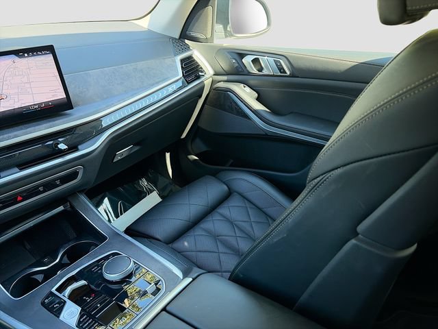 Used 2024 BMW X7 xDrive40i AWD/4WD image 24