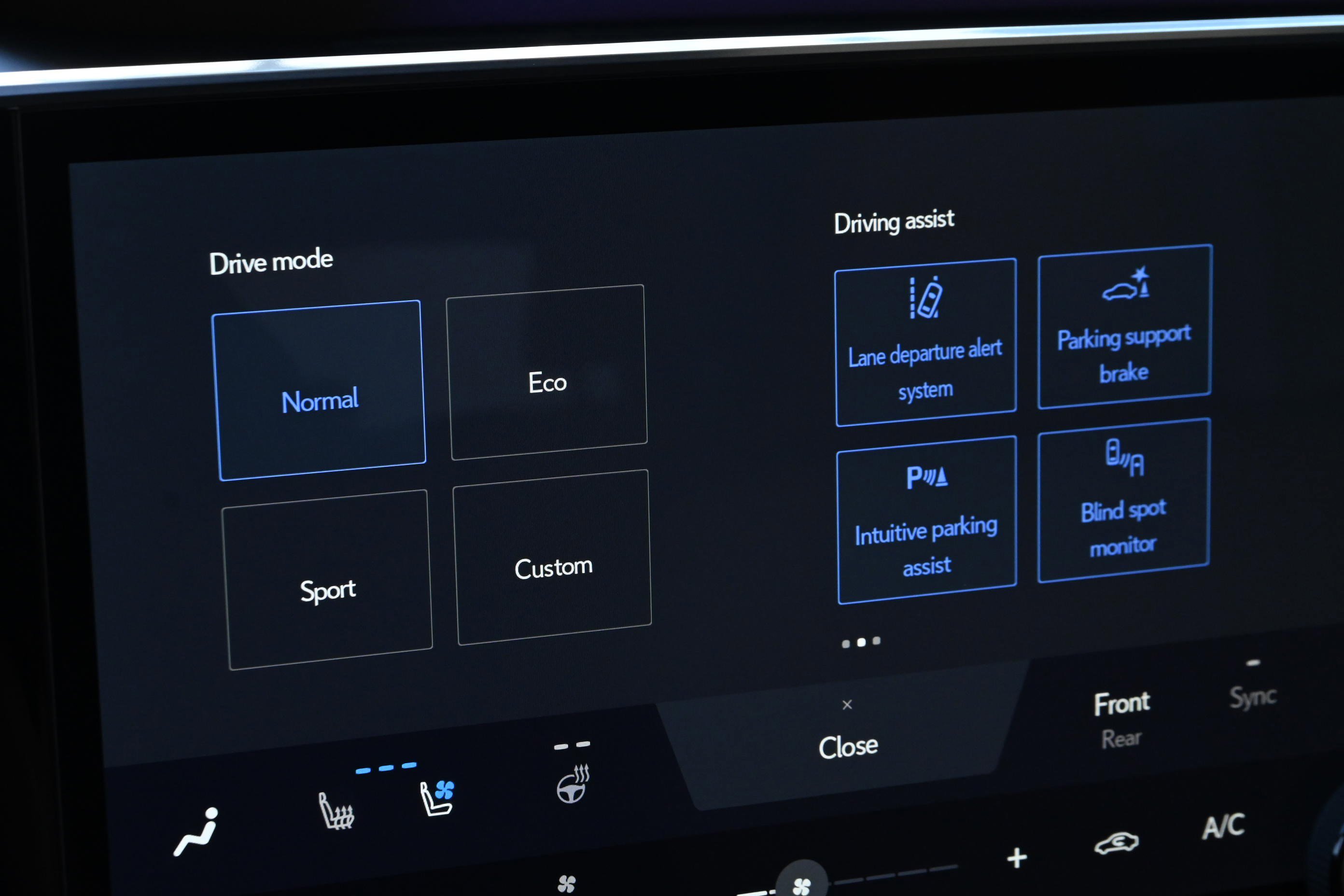 Used 2026 Lexus RX 350 Premium Plus w/ Accessory Package (Z1) image 28