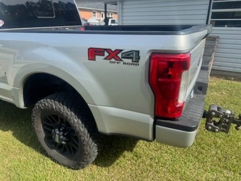 Used 2019 Ford F250 Lariat w/ Lariat Ultimate Package image 11