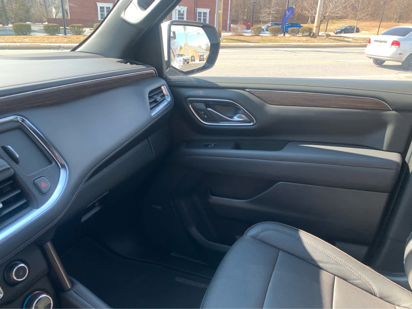 Used 2023 Chevrolet Tahoe High Country w/ Premium Package 2 image 22