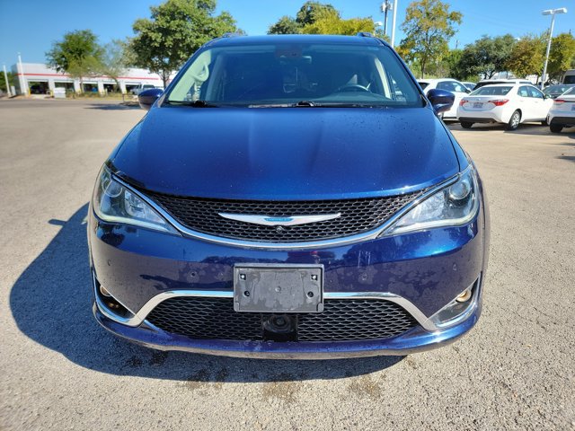 Used 2018 Chrysler Pacifica Touring-L Plus w/ Advanced Safetytec Group FWD image 2