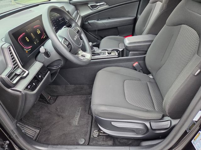 Used 2024 Kia Sportage LX FWD image 9