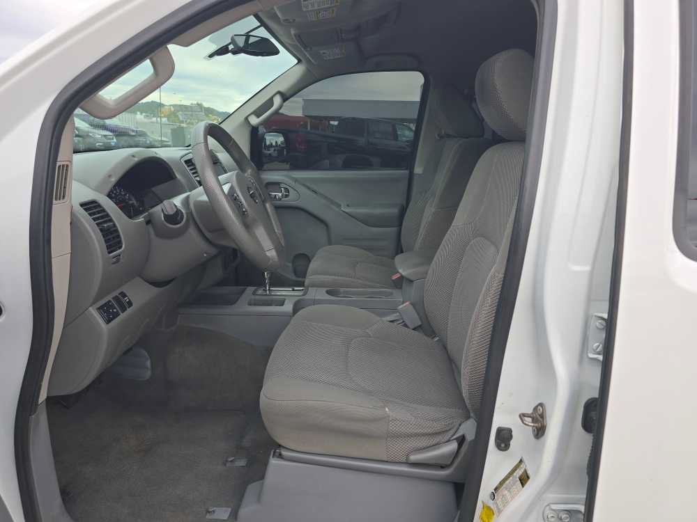 Used 2016 Nissan Frontier SV RWD image 10