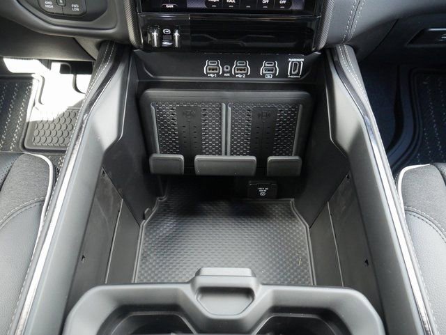 New 2026 RAM 3500 Limited AWD/4WD image 24