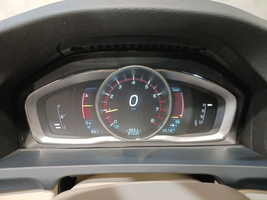 Used 2015 Volvo V60 T5 Premier image 10