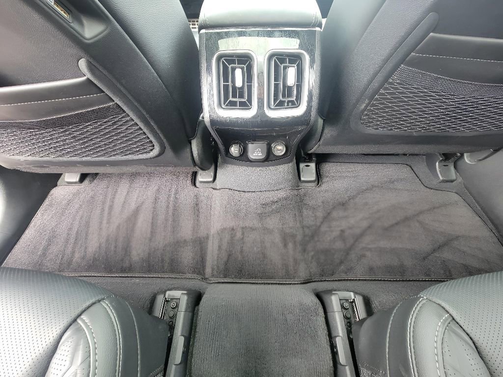 Used 2023 Kia Sorento SX AWD/4WD image 28