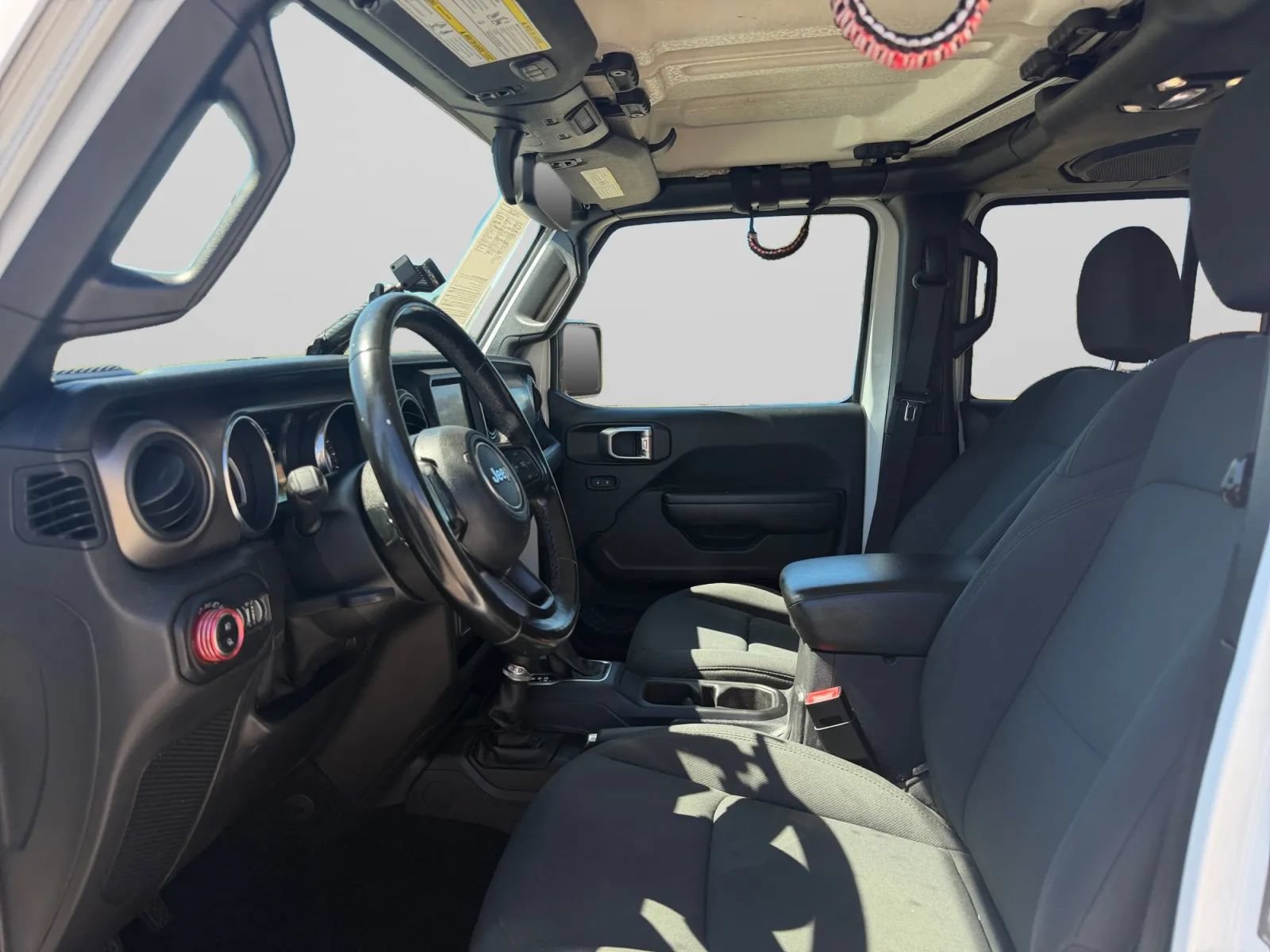 Used 2020 Jeep Gladiator Sport w/ Quick Order Package 24S AWD/4WD image 16