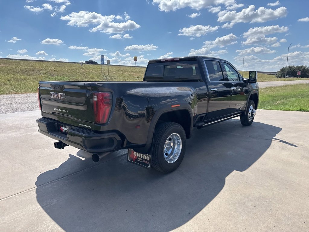 New 2026 GMC Sierra 3500 Denali w/ Denali Reserve Package image 6