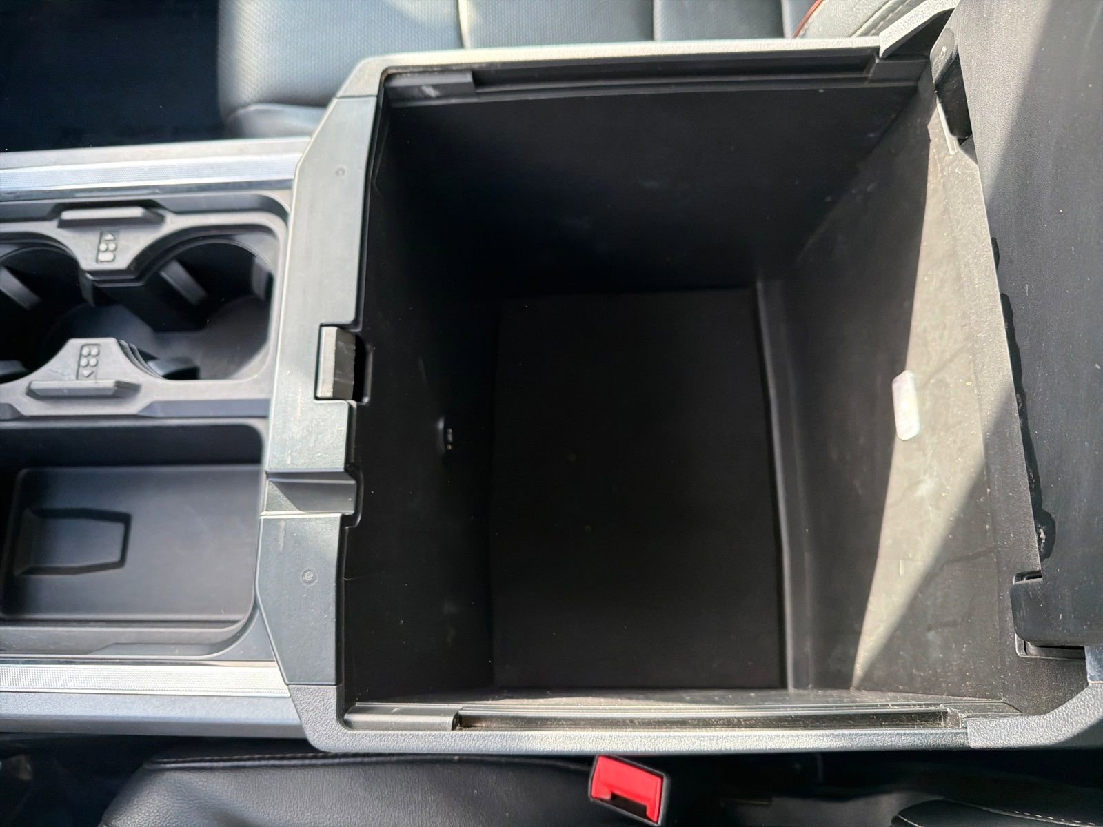 Used 2023 Ford F350 Lariat w/ Lariat Ultimate Package AWD/4WD image 29