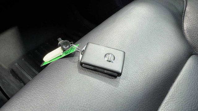 Used 2016 Volvo XC90 T6 Momentum w/ Momentum Plus Package image 30