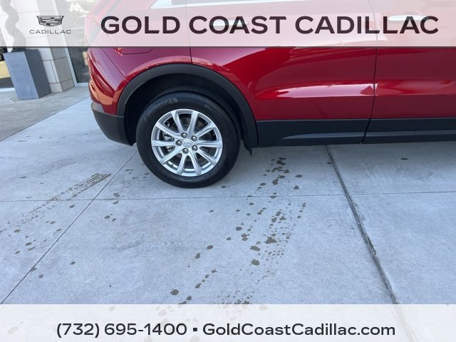 Used 2021 Cadillac XT4 Luxury w/ Cold Weather Package image 6
