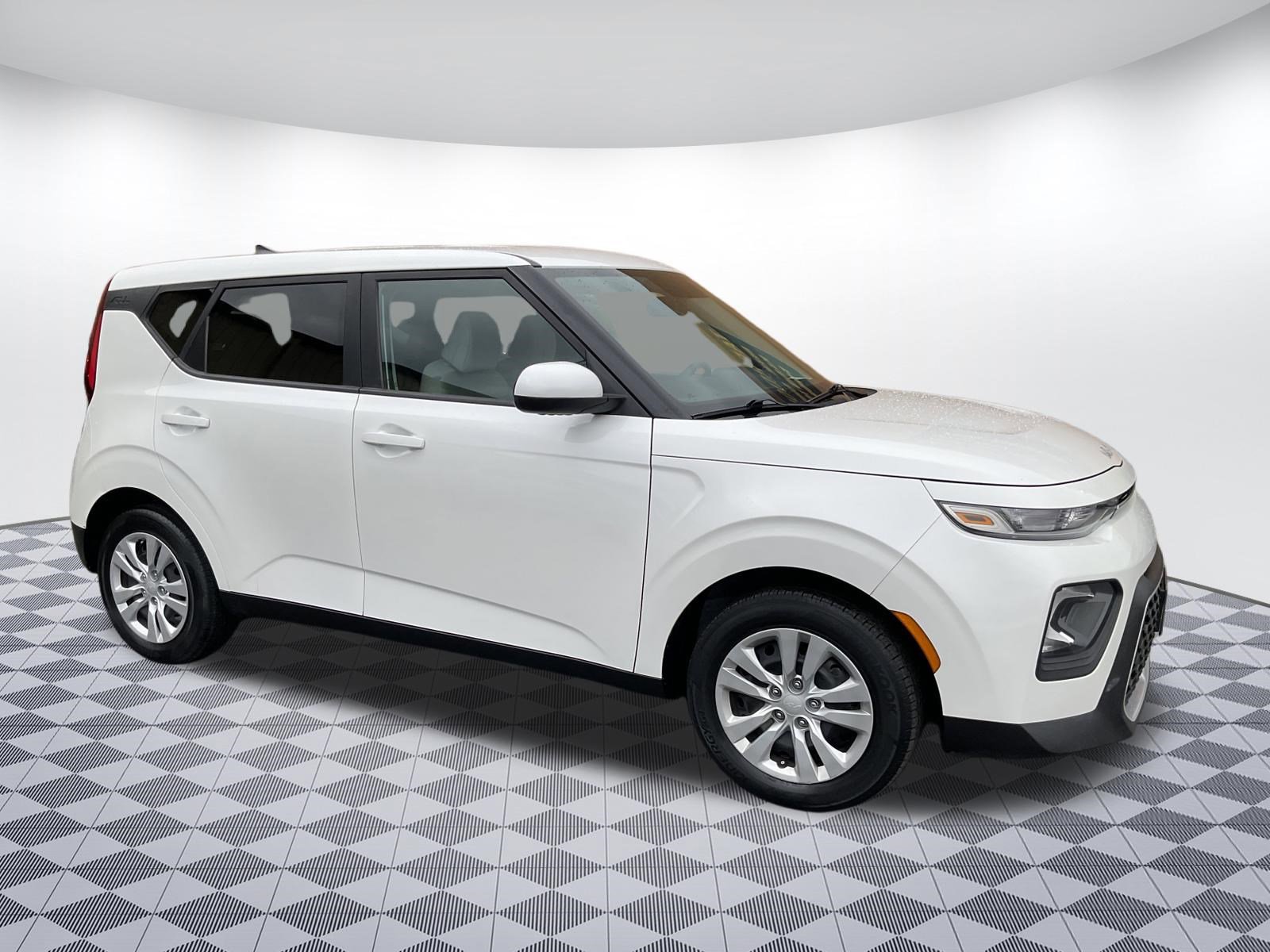 Used 2022 Kia Soul LX