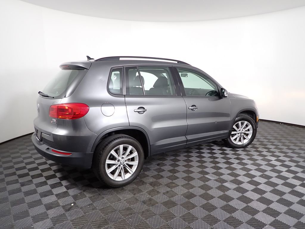 Used 2017 Volkswagen Tiguan Limited w/ Premium Package image 16