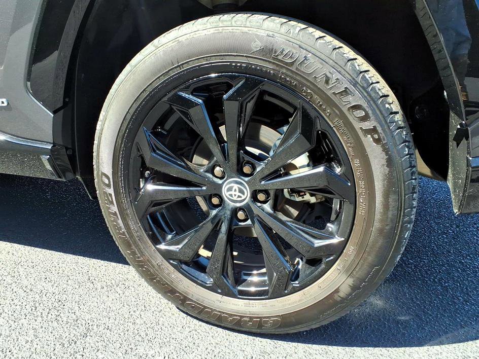 Used 2023 Toyota RAV4 XSE AWD/4WD image 6